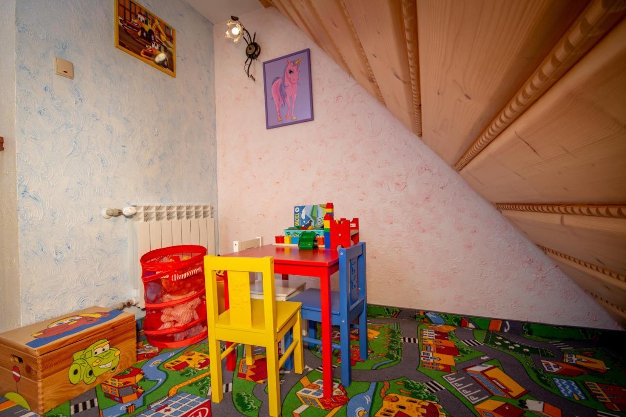 Pokoje Goscinne Zosia Bukowina Tatrzańska Exteriör bild